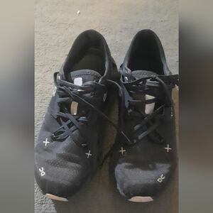 Black Athletic Sneakers On Running Coud 4